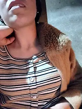 Snapshot of Sinejdk3 chatting on December 5, 2025, 9:19 am Sinejdk3 online show from December 5, 2025, 9:19 am