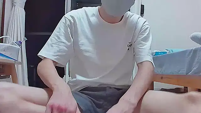 Snapshot of saitama0038 chatting on September 17, 2025, 3:47 pm saitama0038 online show from September 17, 2025, 3:47 pm