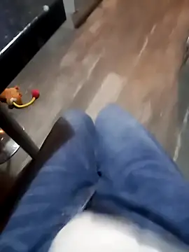 Snapshot of britishcock87 chatting on October 23, 2025, 5:11 pm britishcock87 online show from October 23, 2025, 5:11 pm