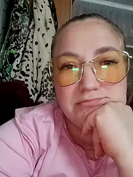 Kiss Eva online show from October 1, 2025, 12:31 pm