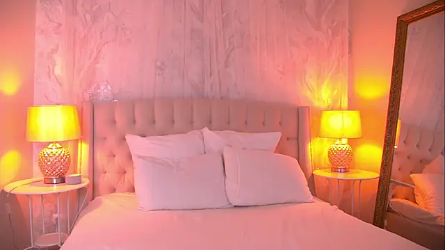 AshleyEvance online show from April 16, 2026, 6:36 am