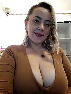 CurvyLust x online show from October 11, 2025, 2:29 pm