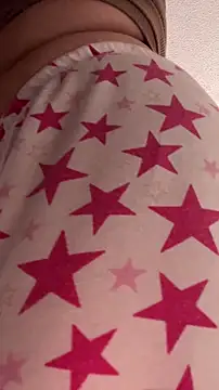 Snapshot of naomirouse_ chatting on October 27, 2025, 5:14 pm naomirouse online show from October 27, 2025, 5:14 pm