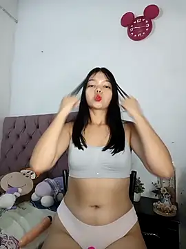 shy luna18 online show from March 20, 2026, 2:45 am