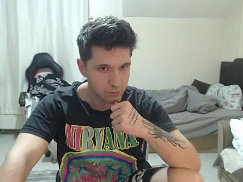 Snapshot of 2handsomemann chatting on April 8, 2026, 7:15 pm 2handsomemann online show from April 8, 2026, 7:15 pm