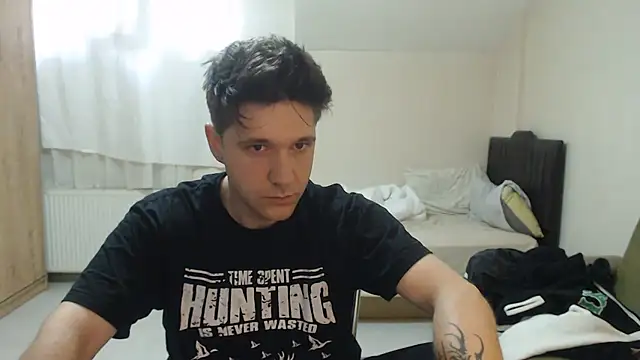 2handsomemann online show from May 26, 2026, 10:02 am