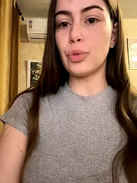 Soyyyaa online show from December 4, 2025, 4:11 am