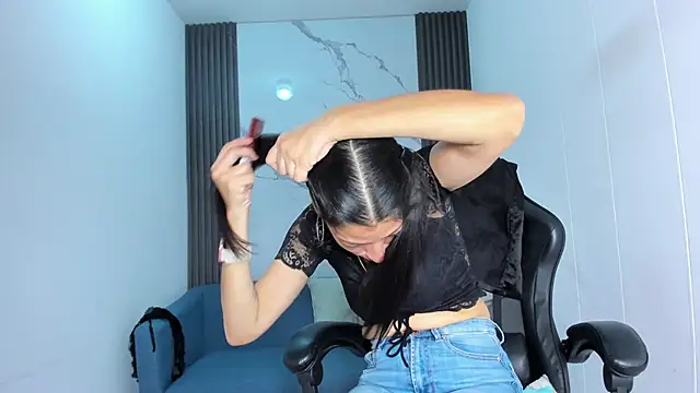 Snapshot of ShaunaDream chatting on September 25, 2025, 2:39 am ShaunaDream online show from September 25, 2025, 2:39 am