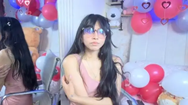 VioletxBloom online show from February 15, 2026, 8:19 pm