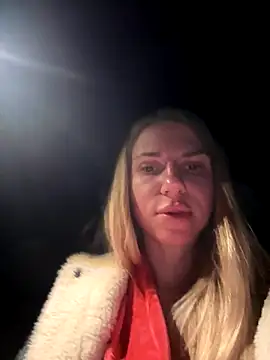 Prettie Katrin online show from November 14, 2025, 3:59 pm