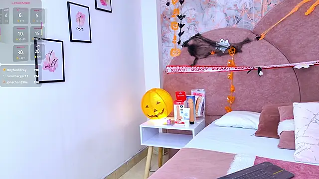 Snapshot of Samanta_Isel chatting on October 28, 2025, 3:07 am Samanta Isel online show from October 28, 2025, 3:07 am