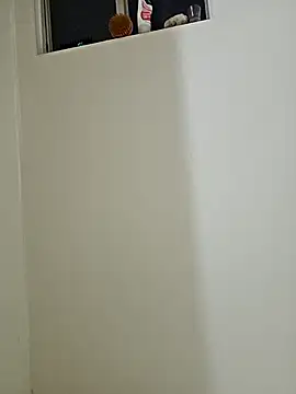 Snapshot of LacyLaurent chatting on December 20, 2025, 11:51 pm LacyLaurent online show from December 20, 2025, 11:51 pm