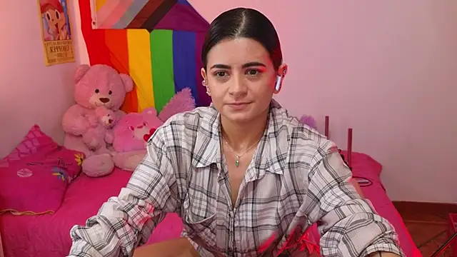 bella thixx online show from February 3, 2026, 3:48 am