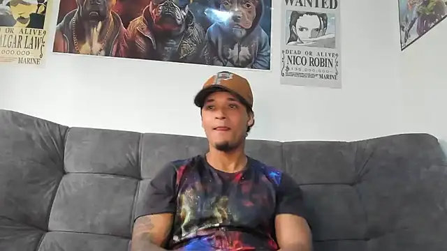 Snapshot of _MACCARTHY_TAYLOR chatting on December 17, 2025, 9:20 pm MACCARTHY TAYLOR online show from December 17, 2025, 9:20 pm