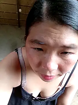 Snapshot of quynhkoolbae chatting on October 9, 2025, 3:40 am quynhkoolbae online show from October 9, 2025, 3:40 am