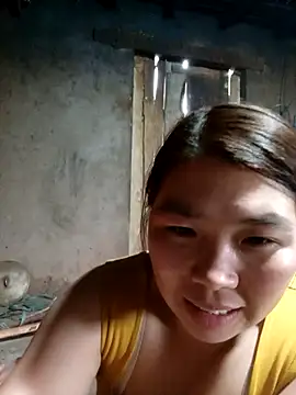 Snapshot of quynhkoolbae chatting on November 12, 2025, 4:27 am quynhkoolbae online show from November 12, 2025, 4:27 am