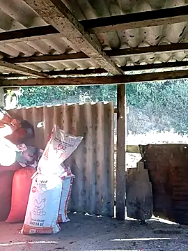 Snapshot of quynhkoolbae chatting on November 29, 2025, 12:44 am quynhkoolbae online show from November 29, 2025, 12:44 am