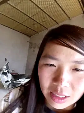 Snapshot of quynhkoolbae chatting on December 3, 2025, 2:23 am quynhkoolbae online show from December 3, 2025, 2:23 am