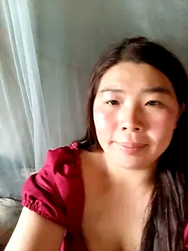 Snapshot of quynhkoolbae chatting on November 18, 2025, 5:22 am quynhkoolbae online show from November 18, 2025, 5:22 am