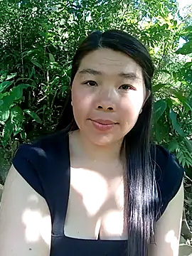 Snapshot of quynhkoolbae chatting on November 28, 2025, 6:46 am quynhkoolbae online show from November 28, 2025, 6:46 am