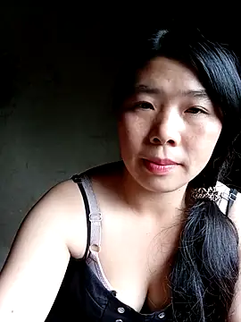 Snapshot of quynhkoolbae chatting on October 8, 2025, 1:07 am quynhkoolbae online show from October 8, 2025, 1:07 am