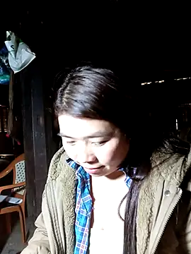 Snapshot of quynhkoolbae chatting on November 7, 2025, 1:43 am quynhkoolbae online show from November 7, 2025, 1:43 am