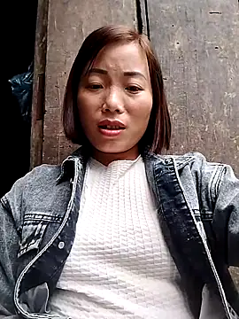 Snapshot of Annaacutee chatting on November 7, 2025, 6:51 am Annaacutee online show from November 7, 2025, 6:51 am