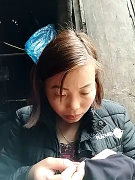 Snapshot of Annaacutee chatting on December 15, 2025, 1:22 am Annaacutee online show from December 15, 2025, 1:22 am