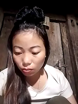 Snapshot of Annaacutee chatting on October 22, 2025, 10:19 pm Annaacutee online show from October 22, 2025, 10:19 pm