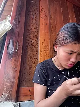 Snapshot of May_nhi chatting on August 1, 2026, 2:20 am May nhi online show from August 1, 2026, 2:20 am
