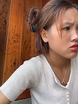 Snapshot of May_nhi chatting on June 19, 2026, 4:07 am May nhi online show from June 19, 2026, 4:07 am