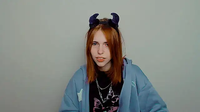 Snapshot of GuessMe___ chatting on October 10, 2025, 9:15 pm GuessMe online show from October 10, 2025, 9:15 pm