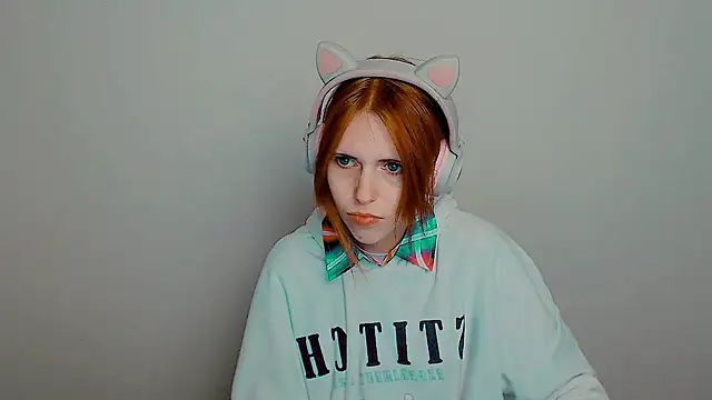 Snapshot of GuessMe___ chatting on October 4, 2025, 9:49 pm GuessMe online show from October 4, 2025, 9:49 pm