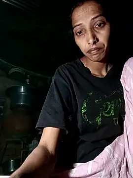 Snapshot of Pinki_thakur_1 chatting on April 22, 2026, 9:43 pm Pinki thakur 1 online show from April 22, 2026, 9:43 pm