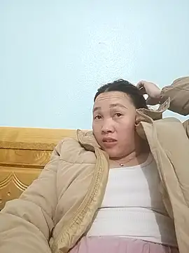 Snapshot of miumiu_00 chatting on January 14, 2026, 12:31 pm miumiu 00 online show from January 14, 2026, 12:31 pm