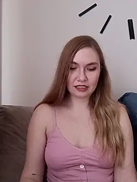 KisaVixen online show from April 12, 2026, 11:02 am