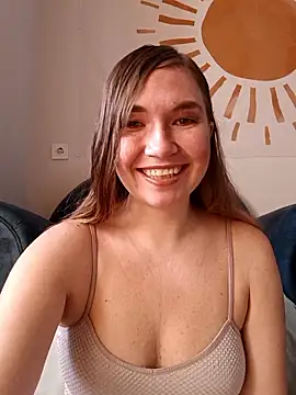 Snapshot of KisaVixen chatting on January 13, 2026, 10:19 am KisaVixen online show from January 13, 2026, 10:19 am