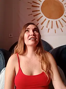 Snapshot of KisaVixen chatting on January 14, 2026, 11:36 am KisaVixen online show from January 14, 2026, 11:36 am