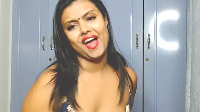 Snapshot of Indian_GlowingMiax chatting on November 8, 2025, 6:22 pm Indian GlowingMiax online show from November 8, 2025, 6:22 pm