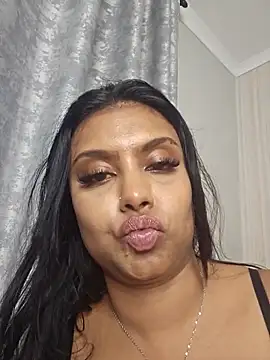 Snapshot of Indian_GlowingMiax chatting on November 4, 2025, 4:55 pm Indian GlowingMiax online show from November 4, 2025, 4:55 pm