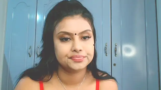 Snapshot of Indian_GlowingMiax chatting on October 15, 2025, 9:06 am Indian GlowingMiax online show from October 15, 2025, 9:06 am