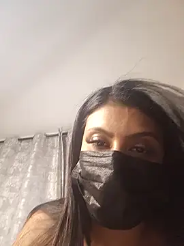 Indian GlowingMiax online show from March 9, 2026, 3:26 pm