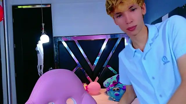 park jimin1 online show from November 8, 2025, 12:20 pm