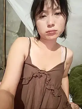 linda bae00 online show from May 14, 2026, 12:35 pm