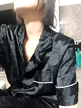 Snapshot of linda_bae00 chatting on November 25, 2025, 11:54 am linda bae00 online show from November 25, 2025, 11:54 am