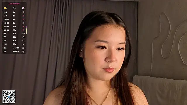 Snapshot of AlberthaEscue chatting on September 25, 2025, 4:18 am AlberthaEscue online show from September 25, 2025, 4:18 am