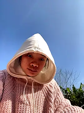 beobeo 2xx online show from December 1, 2025, 2:56 am