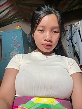 Snapshot of beobeo_2xx chatting on July 18, 2026, 10:46 am beobeo 2xx online show from July 18, 2026, 10:46 am