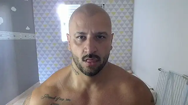 JeanCafa online show from April 22, 2026, 1:07 pm