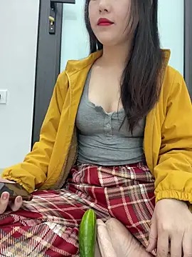 Dieknr online show from February 10, 2026, 2:43 am